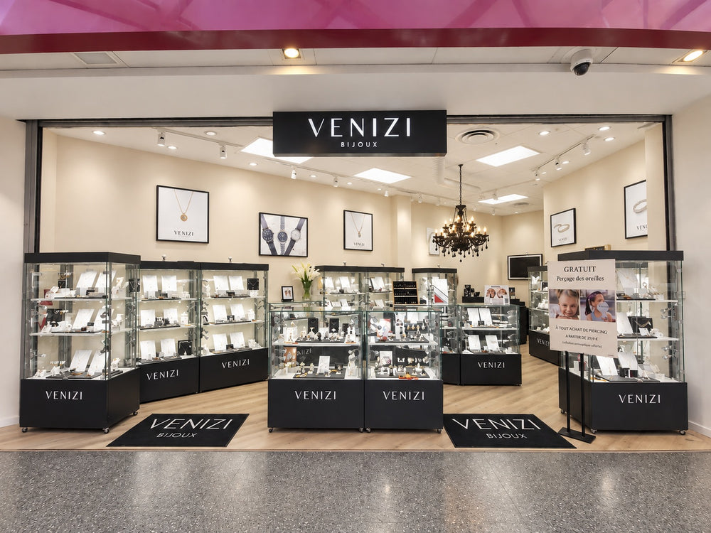 Intérieur de la bijouterie Venizi à la Médiacité