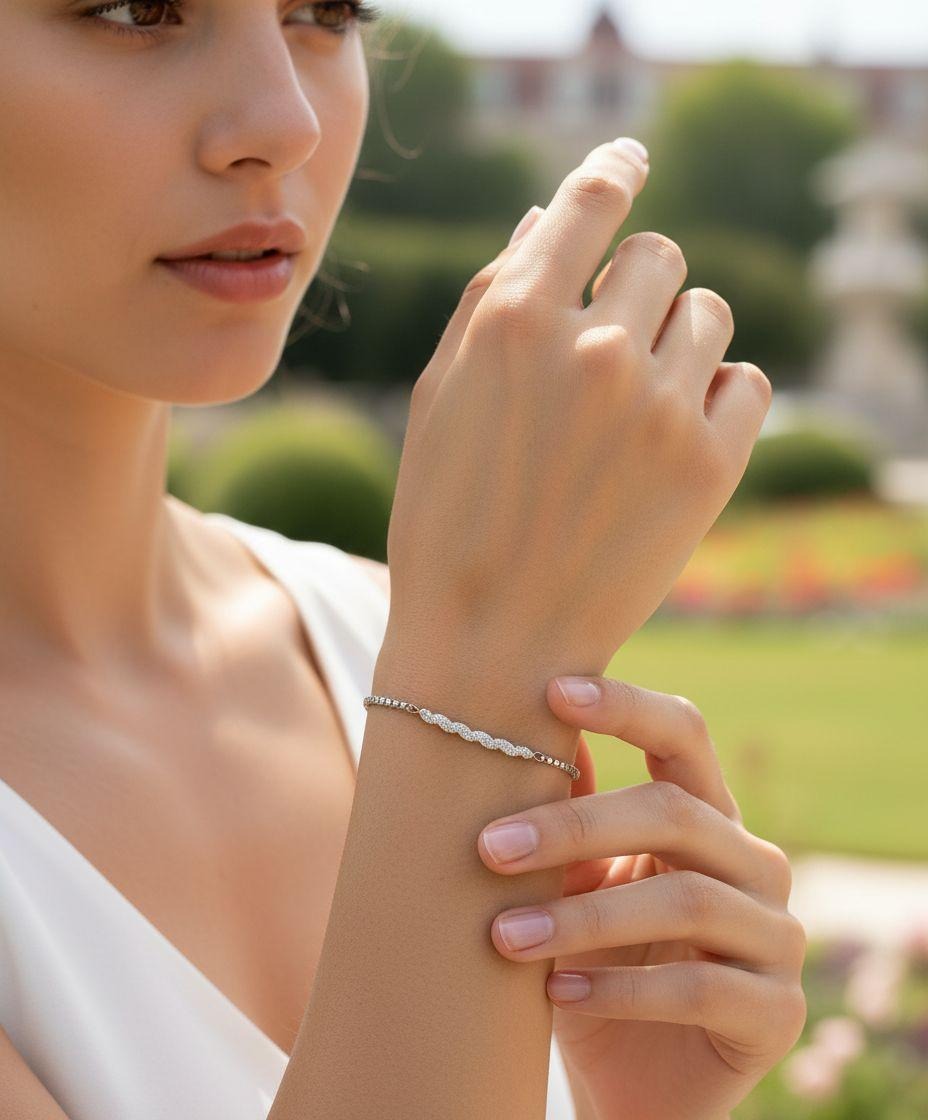 BRACELET EN ACIER AVEC STRASS