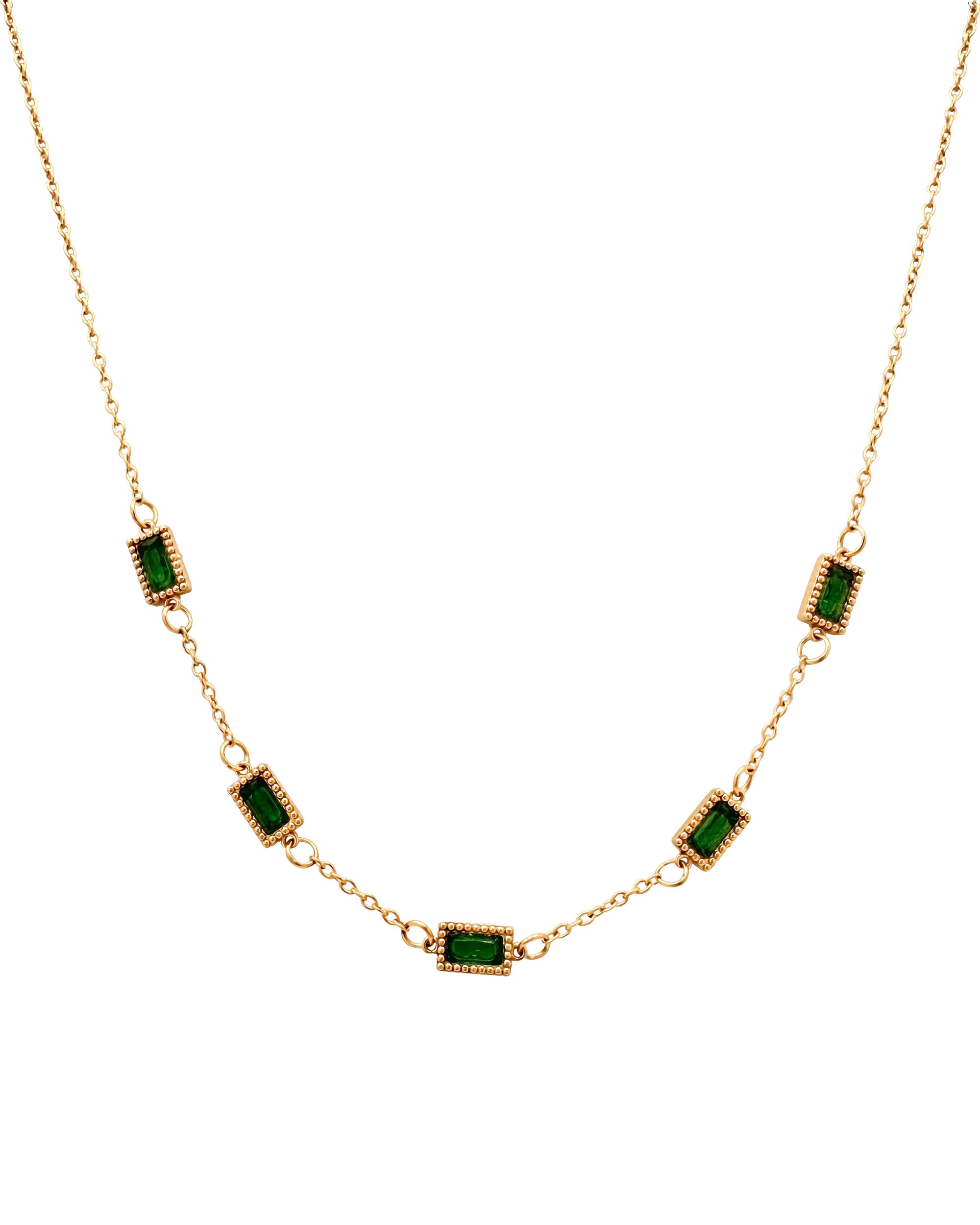 COLLIER EN ACIER DORE AVEC PIERRES EMERAUDE