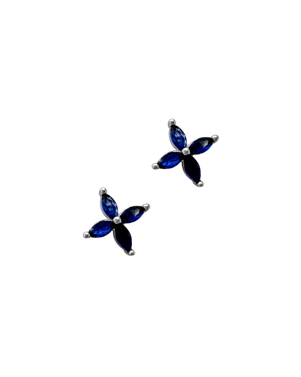 BOUCLES D'OREILLES EN ARGENT FLEUR AVEC PIERRES BLEUES BOUCLES D'OREILLES EN ARGENT FLEUR AVEC PIERRES BLEUES