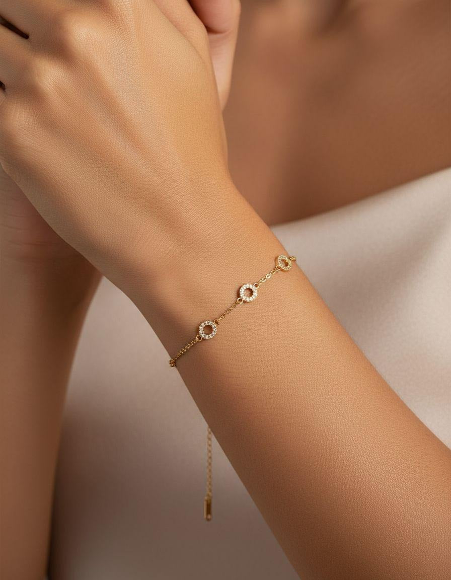 BRACELET EN ACIER TRIPLE CERCLES AVEC STRASS