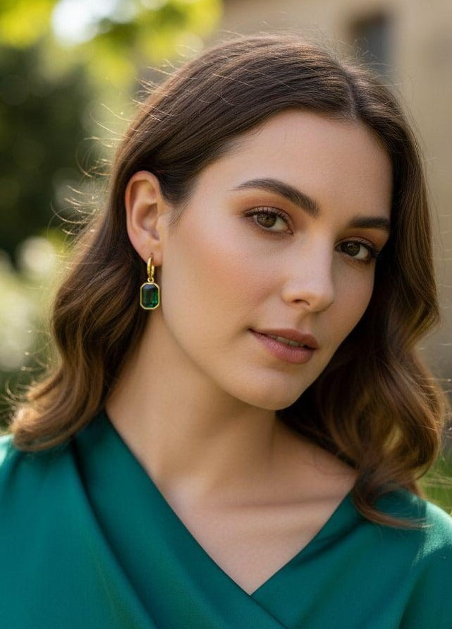 CRÉOLES EN ACIER DORE PENDENTIF RECTANGLE ÉMERAUDE