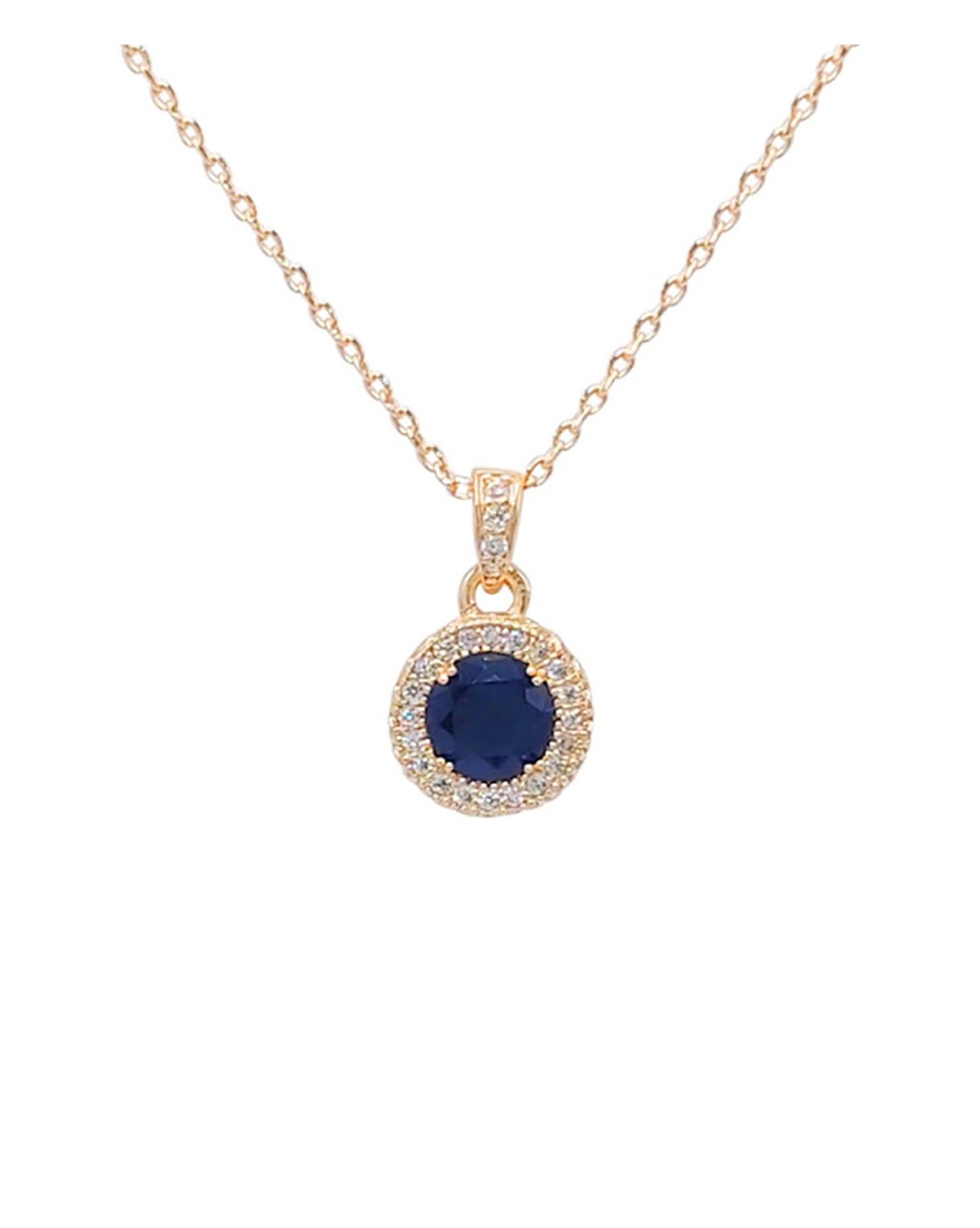 Collier prénom plaqué or 40cm avec chaîne gourmette et prénom découpé Collier prénom plaqué or 40cm avec chaîne gourmette et prénom découpé