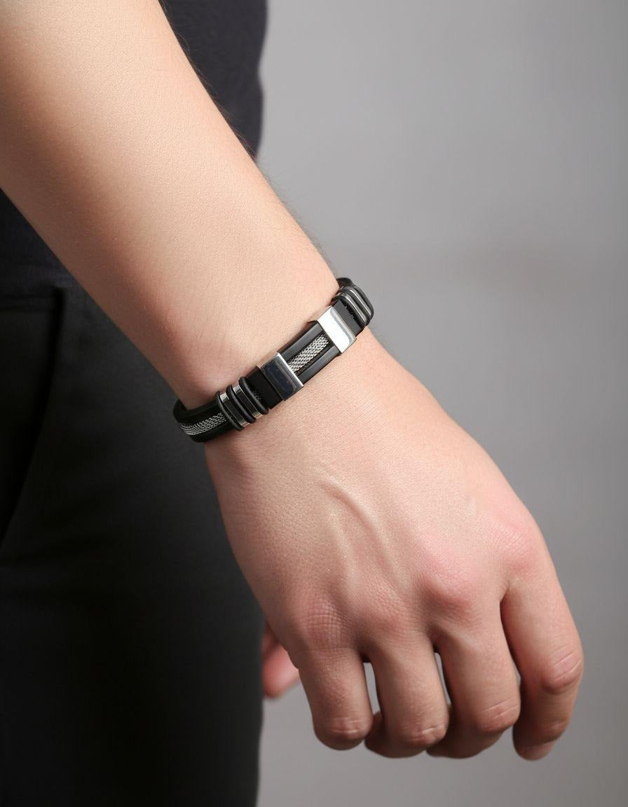 BRACELET EN CAOUTCHOUC ET ACIER