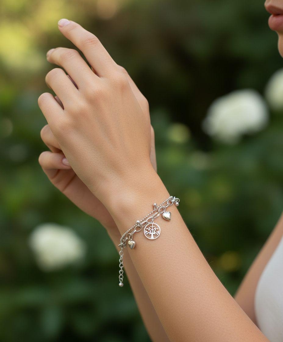 BRACELET EN ACIER COEURS ET ARBRE DE VIE PENDANT