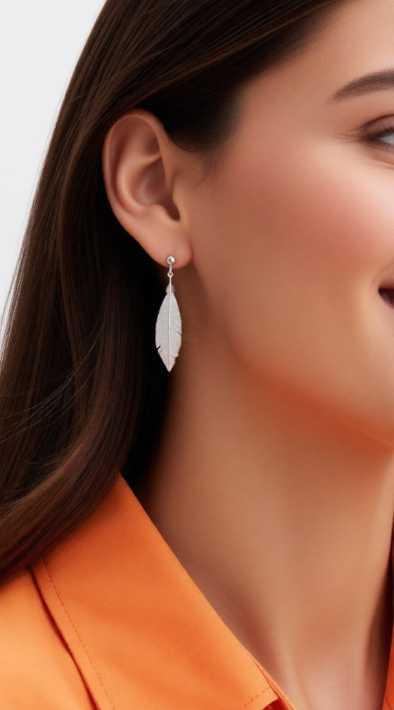 Zilveren veer oorbellen