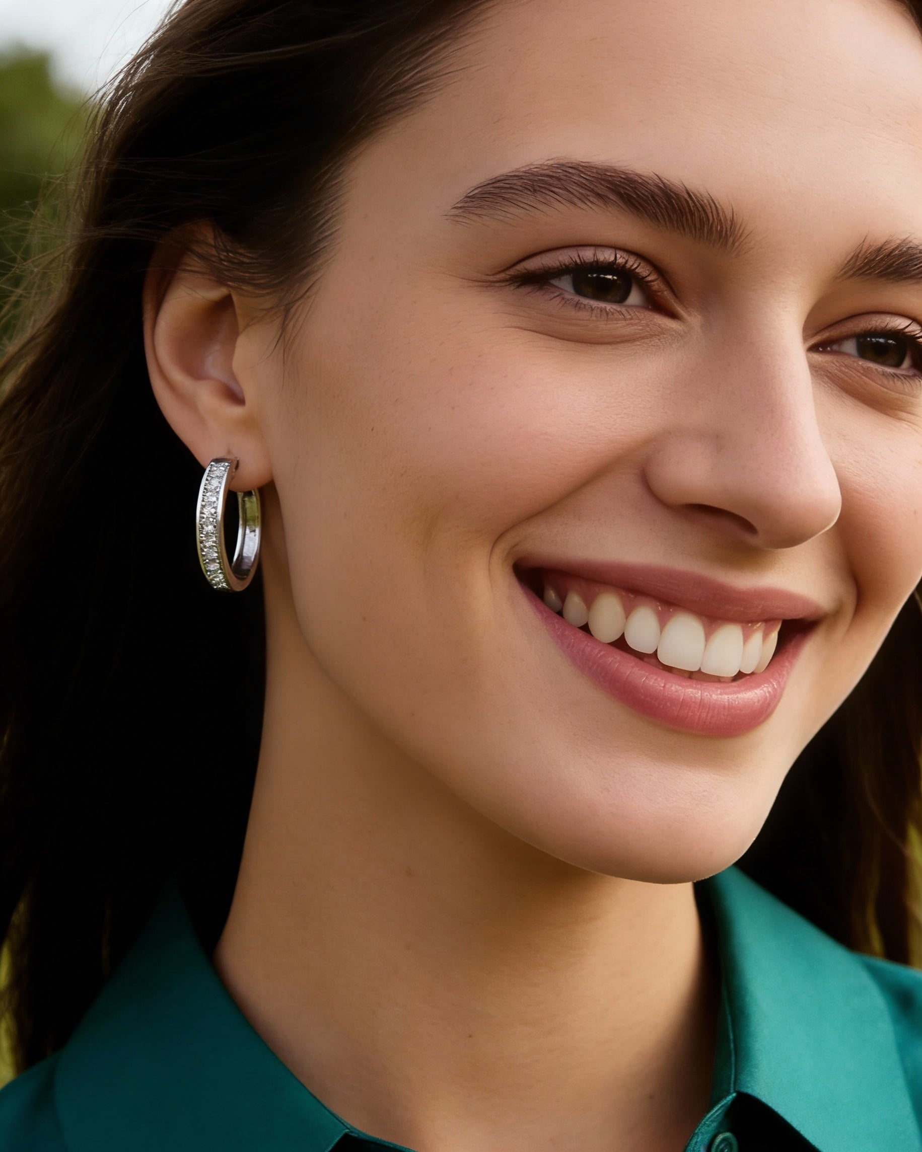 Zilveren creolen met steentjes, 1,8 cm