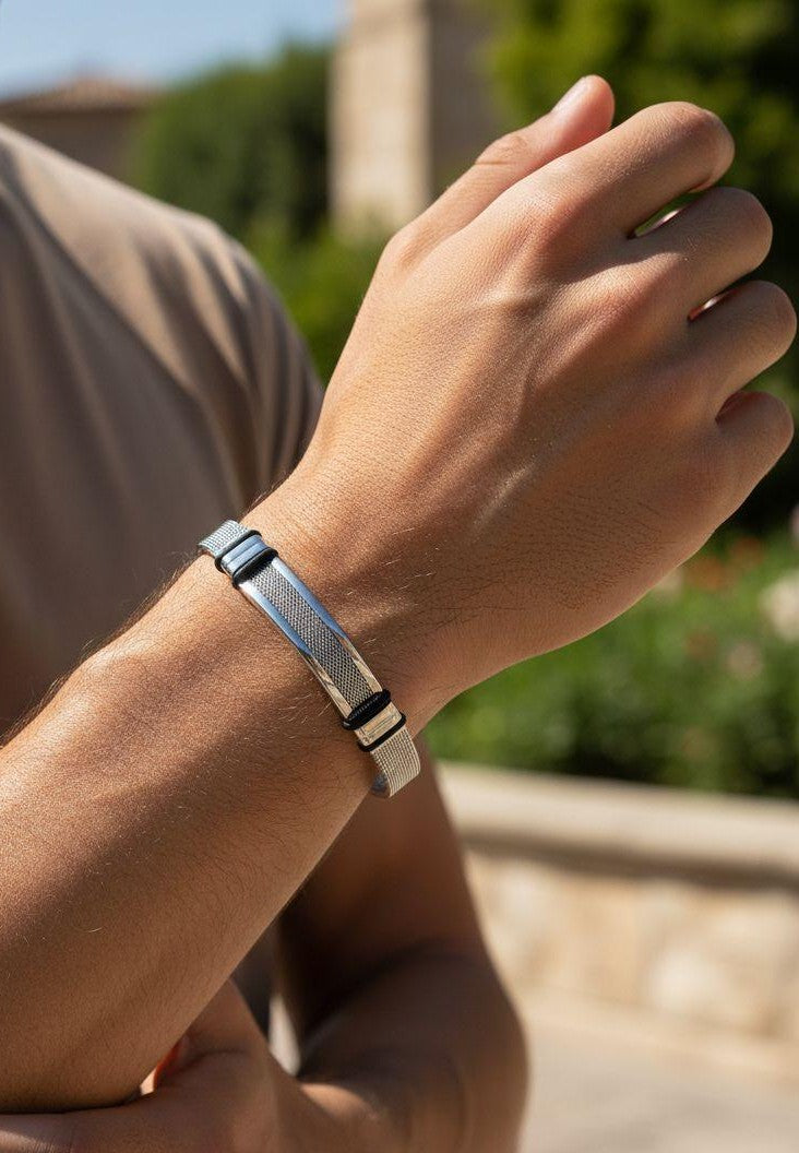 BRACELET EN ACIER MAILLE MESH AVEC PLAQUE QUADRILLÉE
