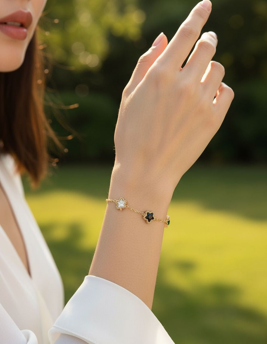 BRACELET EN ACIER DORÉ AVEC ÉTOILE MARTELÉ MULTI COLOR