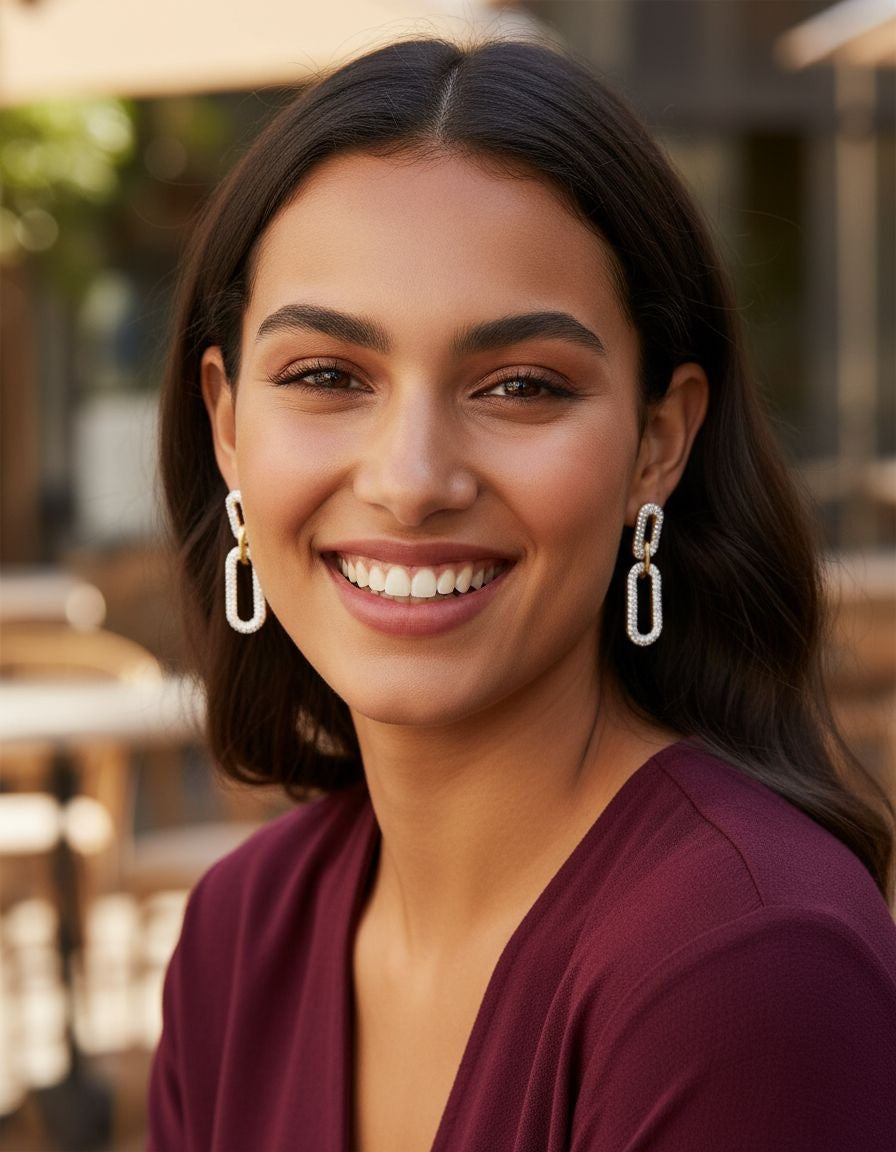 BOUCLES D'OREILLES EN ACIER DORE DOUBLE RECTANGLES ARRONDIS AVEC STRASS