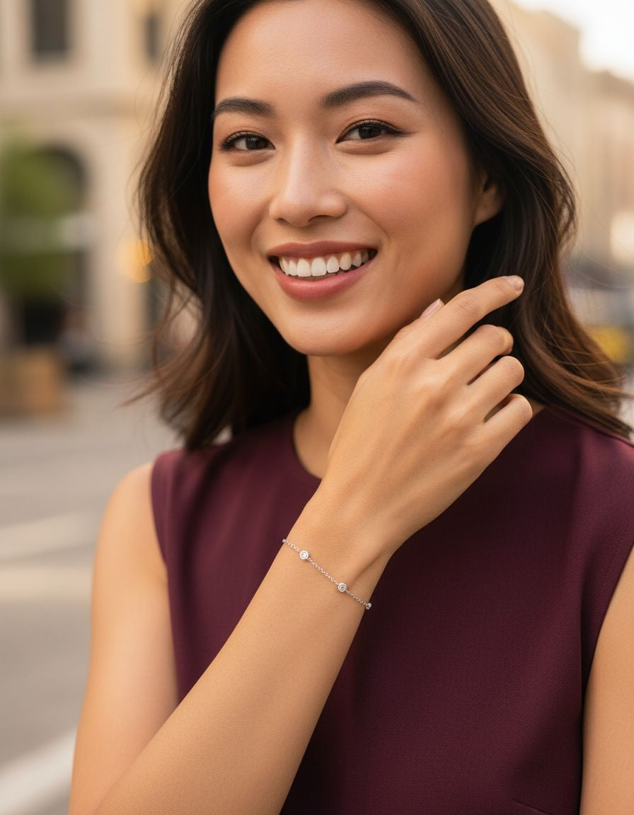 BRACELET  EN ACIER  AVEC RONDS EN STRASS