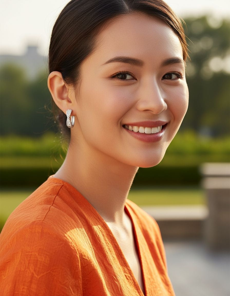 DUBBELE LIJN ZILVEREN CREOOLEN MET ZIRKONIUM