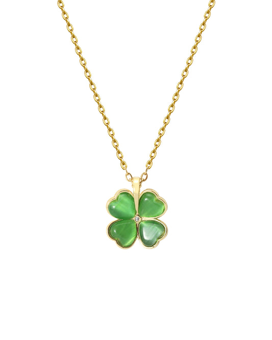 Collier en acier doré pendentif trèfle vert jade