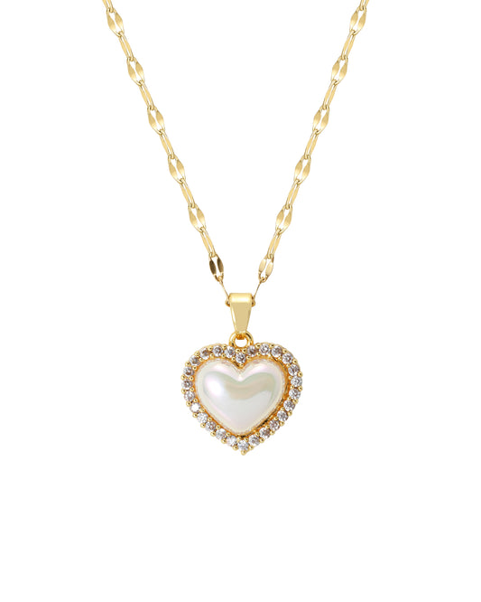 Collier en acier doré pendentif coeur nacre avec strass