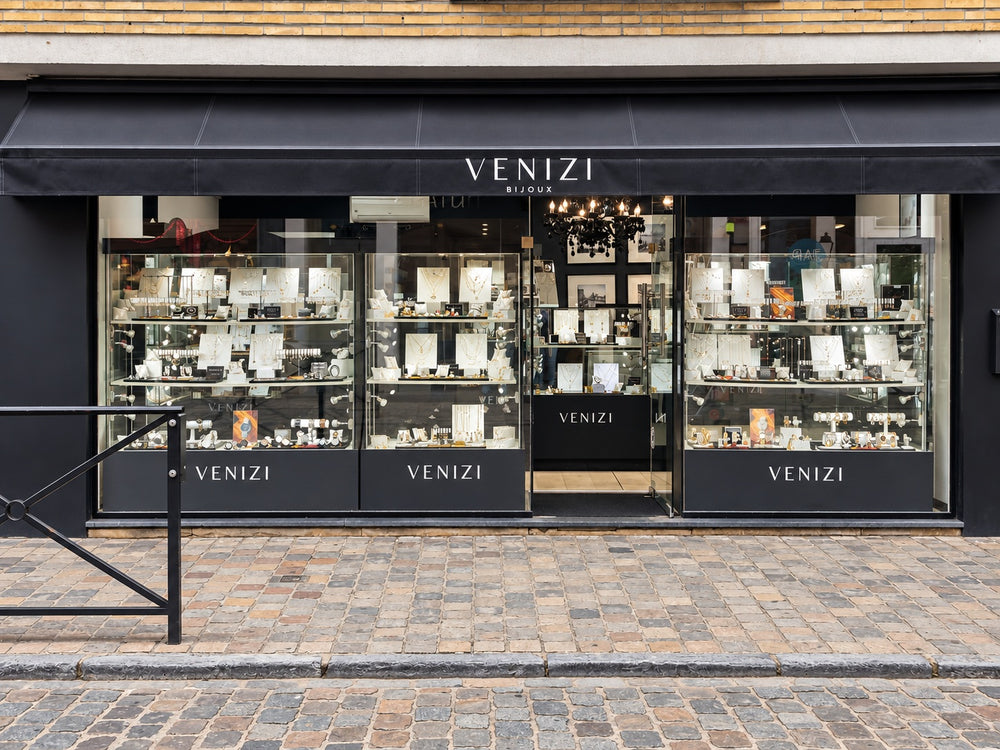 Exterior of the Venizi jeweller on rue Xavier de Bue in Uccle