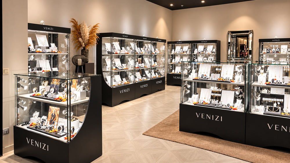 Intérieur de la bijouterie Venizi au centre L'Esplanade à Louvain-la-Neuve