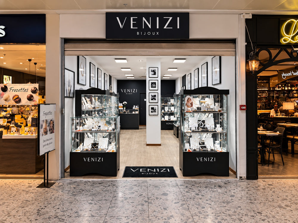 Exterior of the Venizi jeweller at Le Douaire in Ottignies