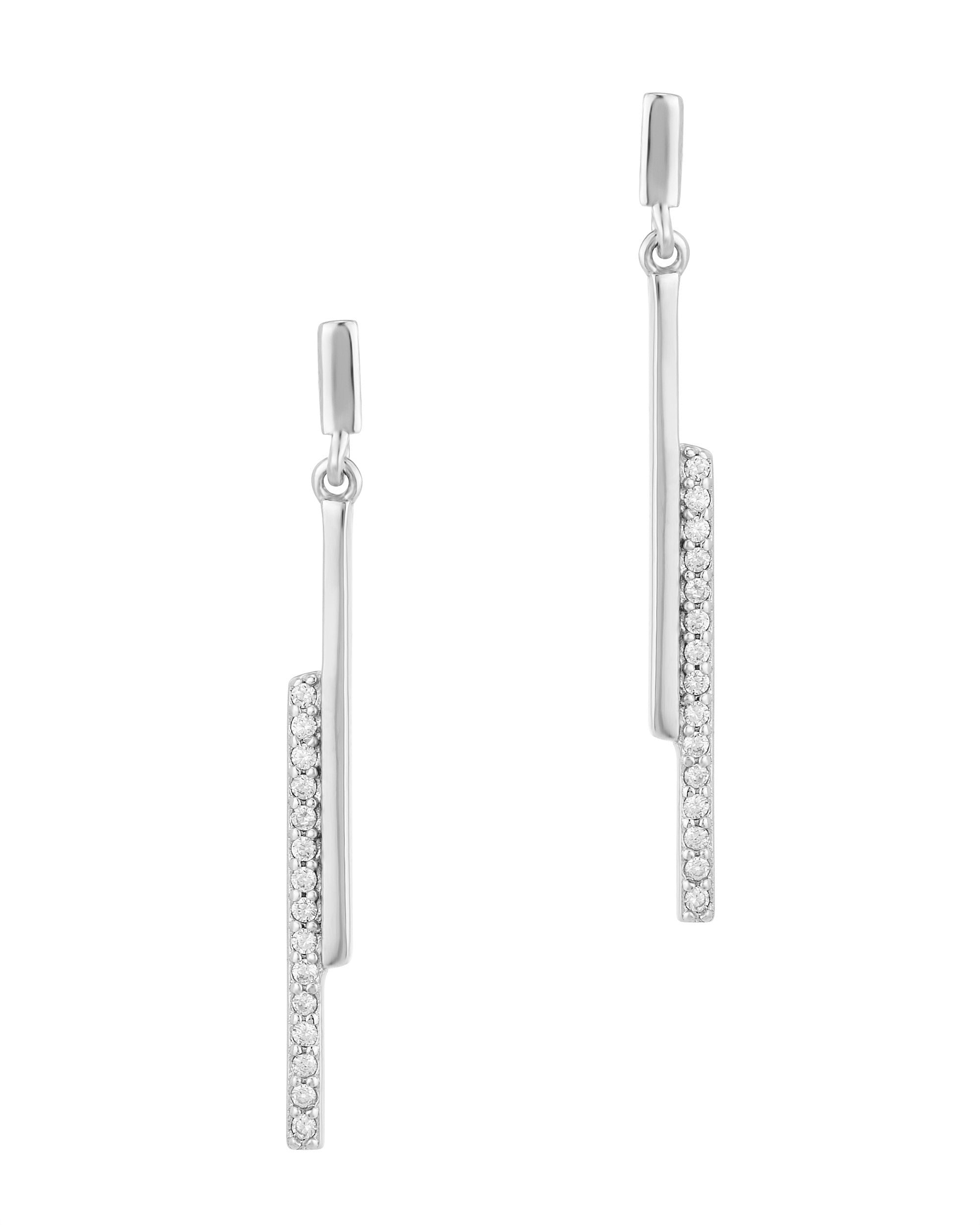 Boucles d'oreilles pendantes en argent avec pierres