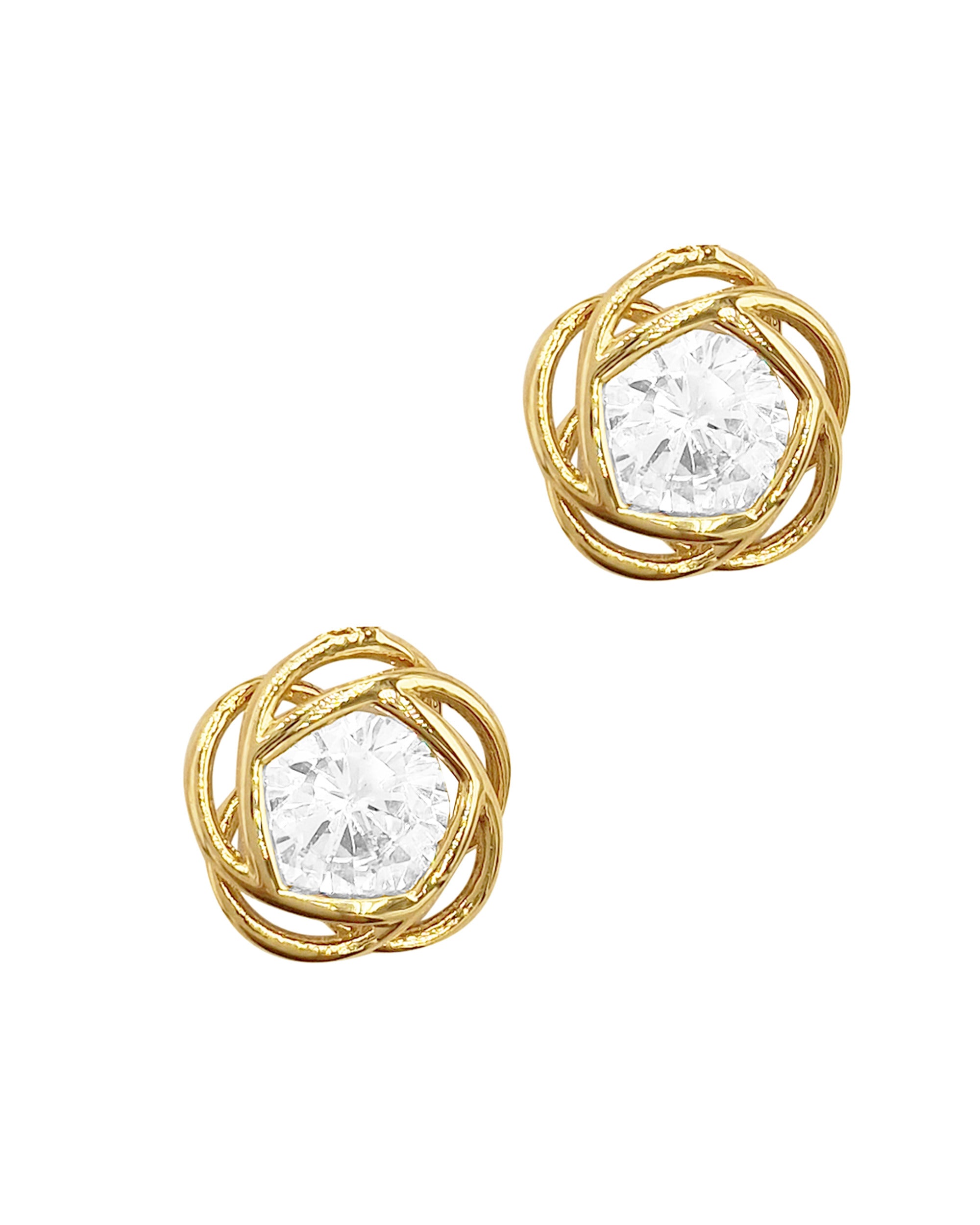 Petites boucles d'oreilles en plaqué or motif fleur avec solitaire