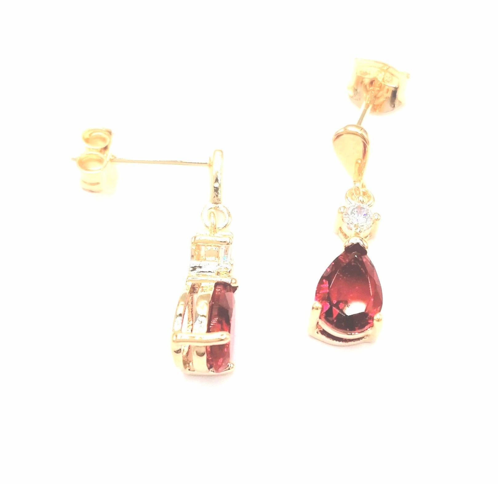 BOUCLES D'OREILLES EN PLAQUE OR GOUTTE ROUGE