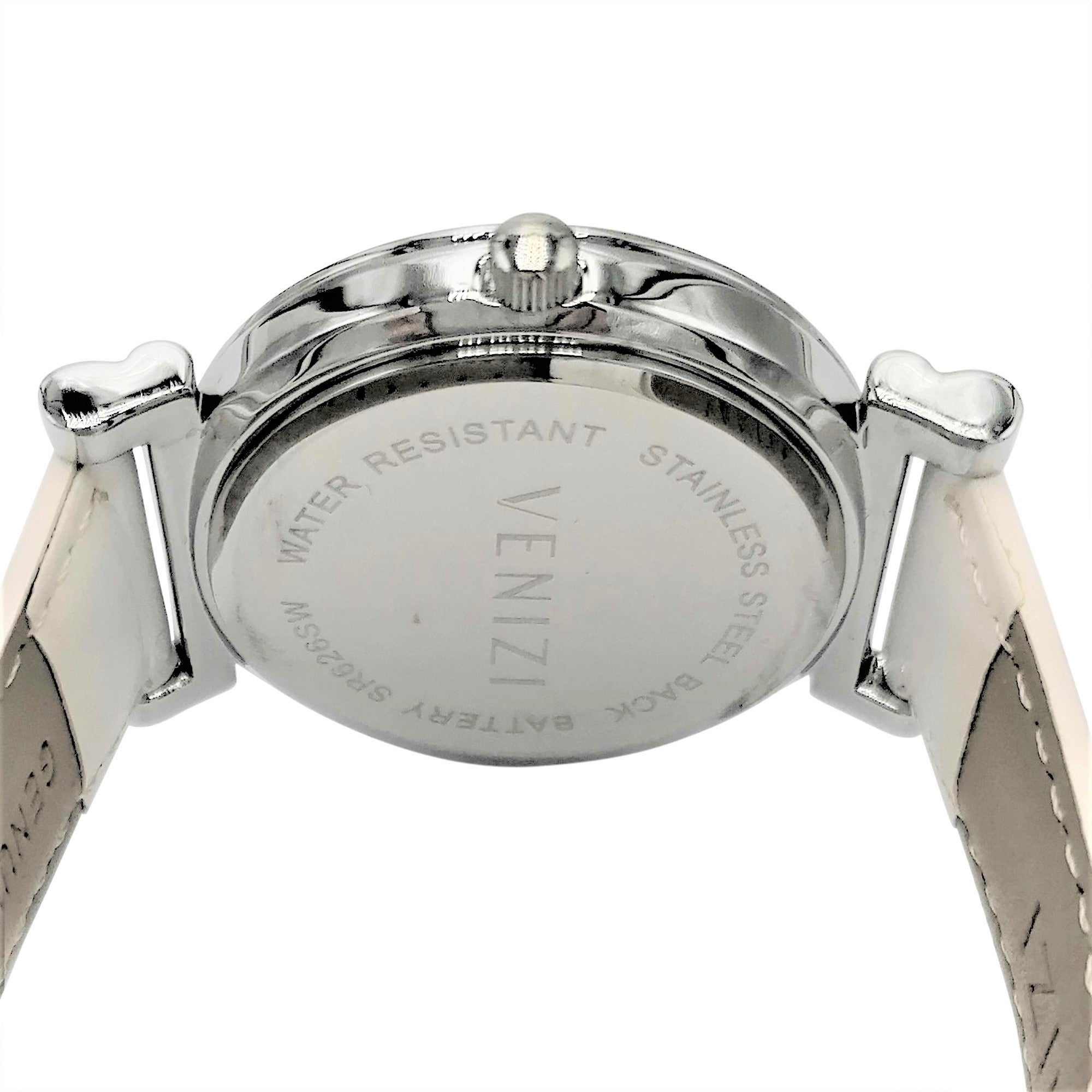 Montre en cuir blanc avec boîtier argenté et cadran blanc