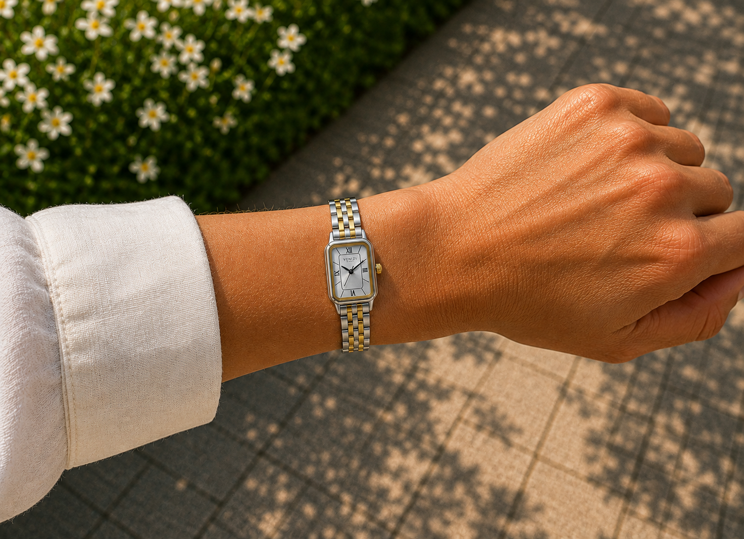 Montre Venizi rectangulaire avec cadran argenté