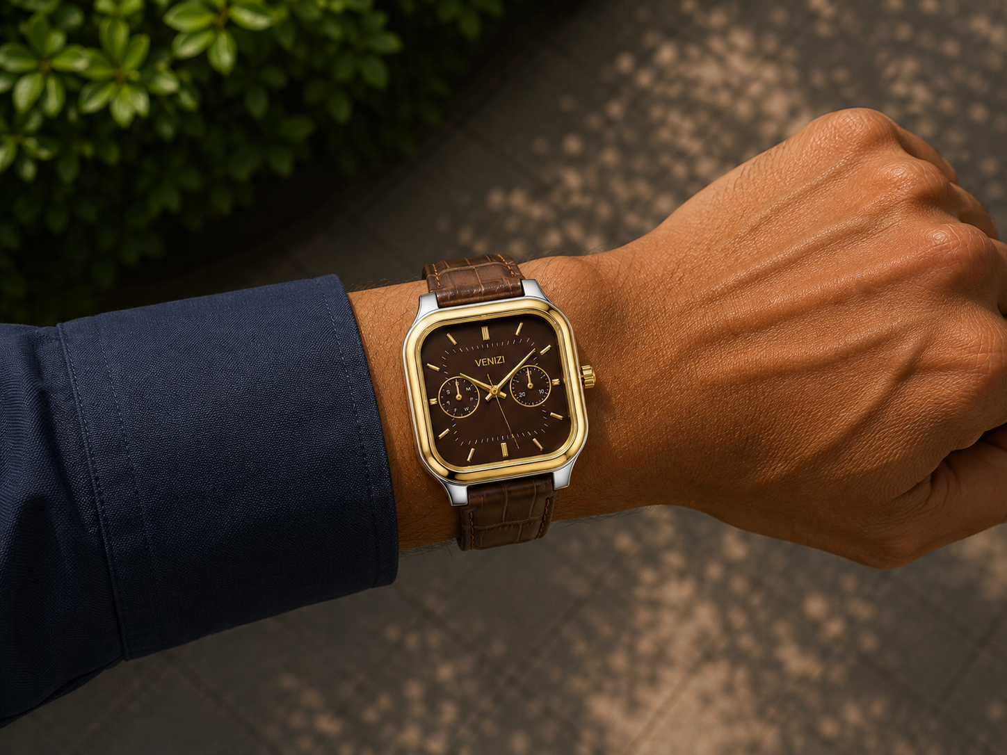Montre Venizi carré avec cadran camel